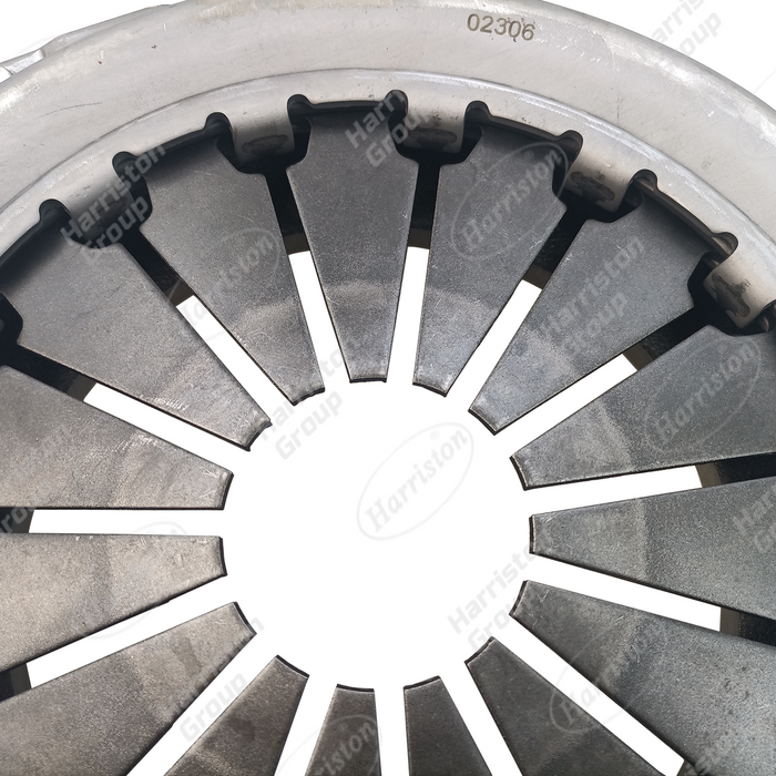 Kubota M6040 M7040 Tractor Spare Parts 3A011-25110 ASSY COVER, CLUTCH